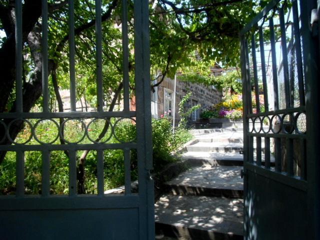 鲁赞住宿加早餐旅馆 Yeghegnadzor 外观 照片
